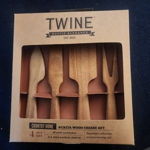 Acacia wood cheese set